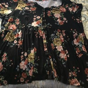 Torrid size 5 babydoll blouse